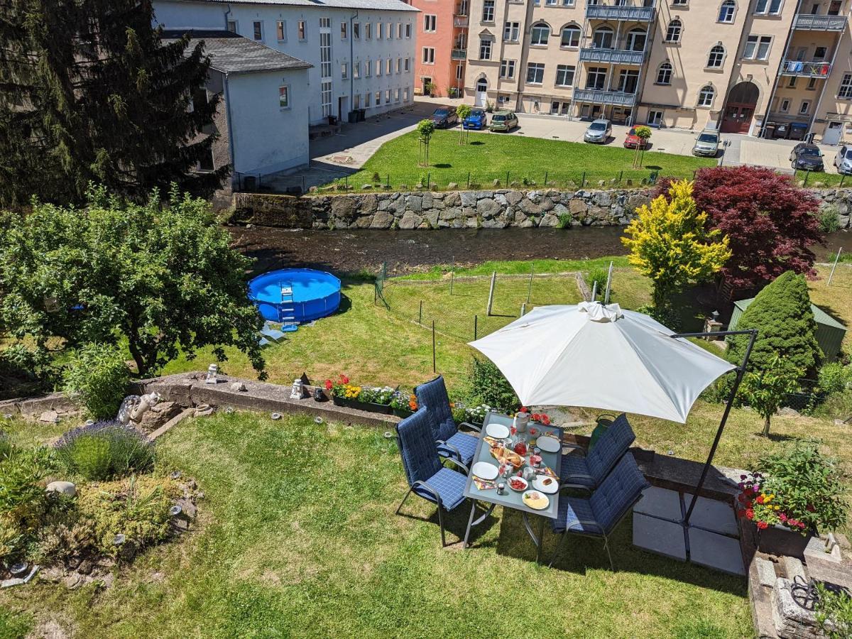 Апартаменты Urlaubstraum Mit Pool, Terrasse & Fluss Im Garten - Ut Зебниц Экстерьер фото